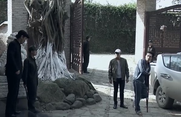 tình tiết phi lý trong Quỳnh búp bê ảnh 3 tinh tiet phi ly trong Quynh bup be anh 3