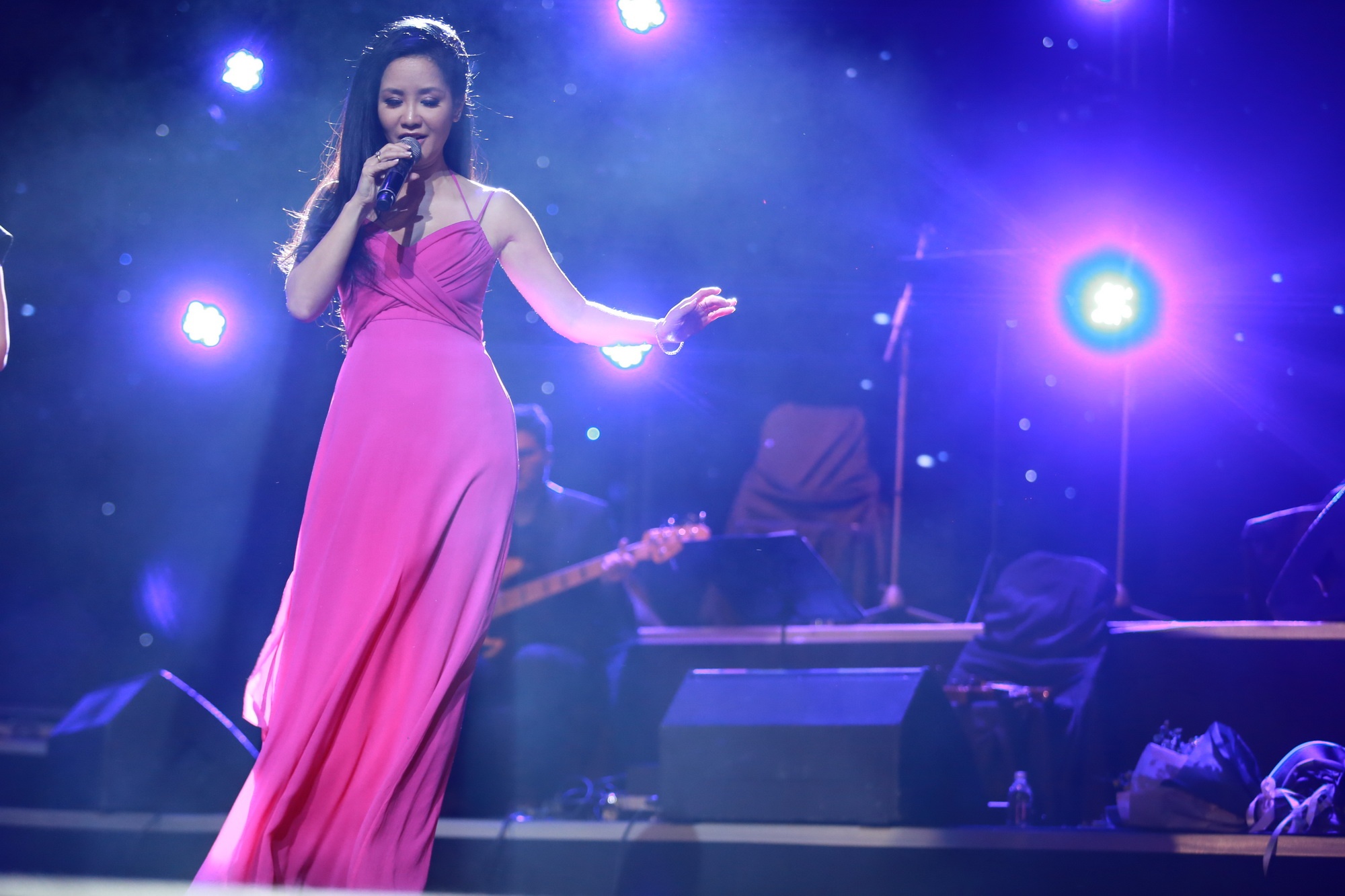 Hong Nhung noi ve cover nhac Bich Phuong anh 2