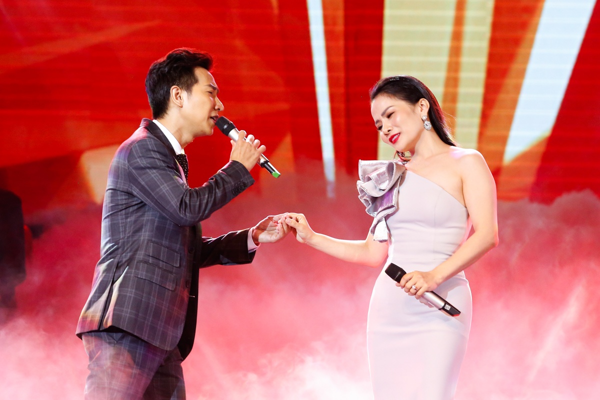 Bui Anh Tuan hat Trong Tan anh 9