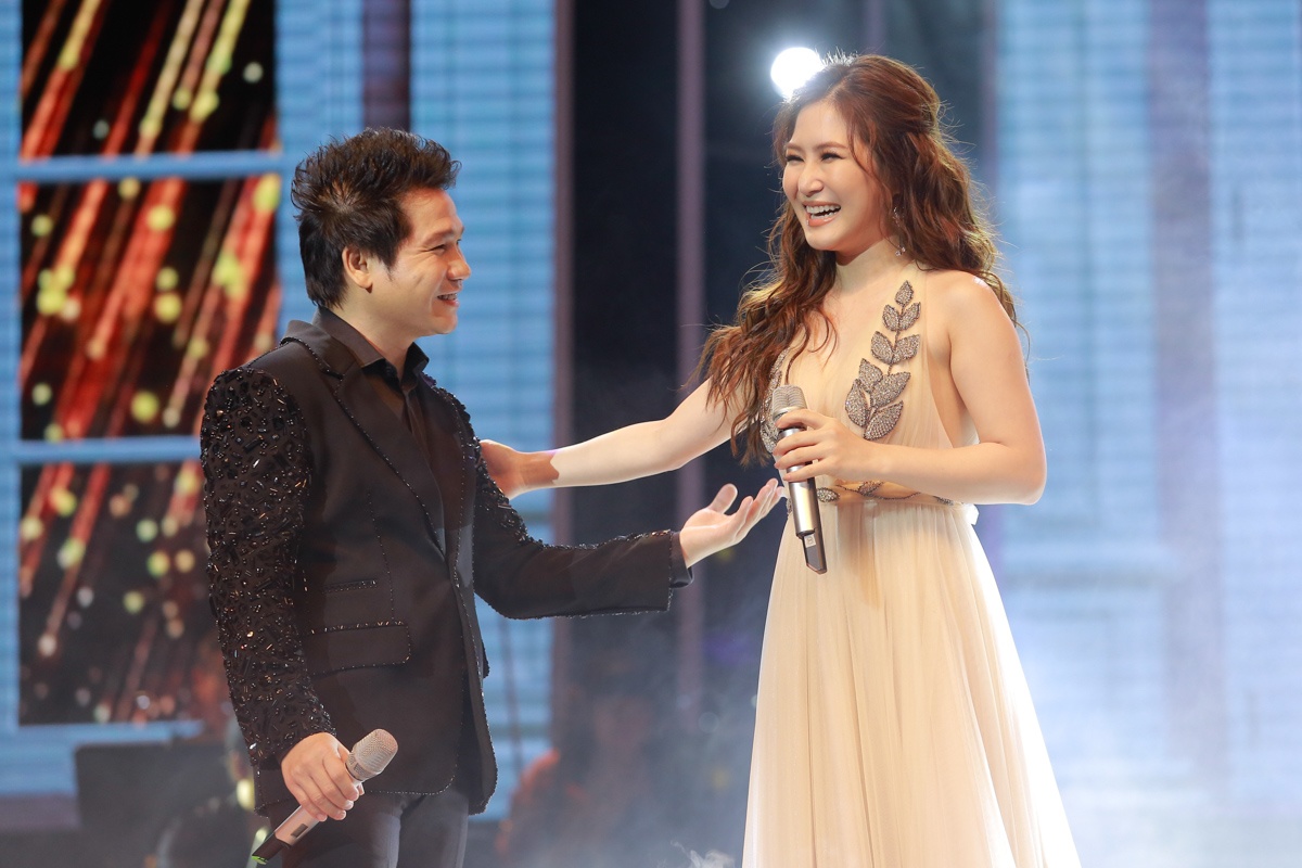 Bui Anh Tuan hat Trong Tan anh 5