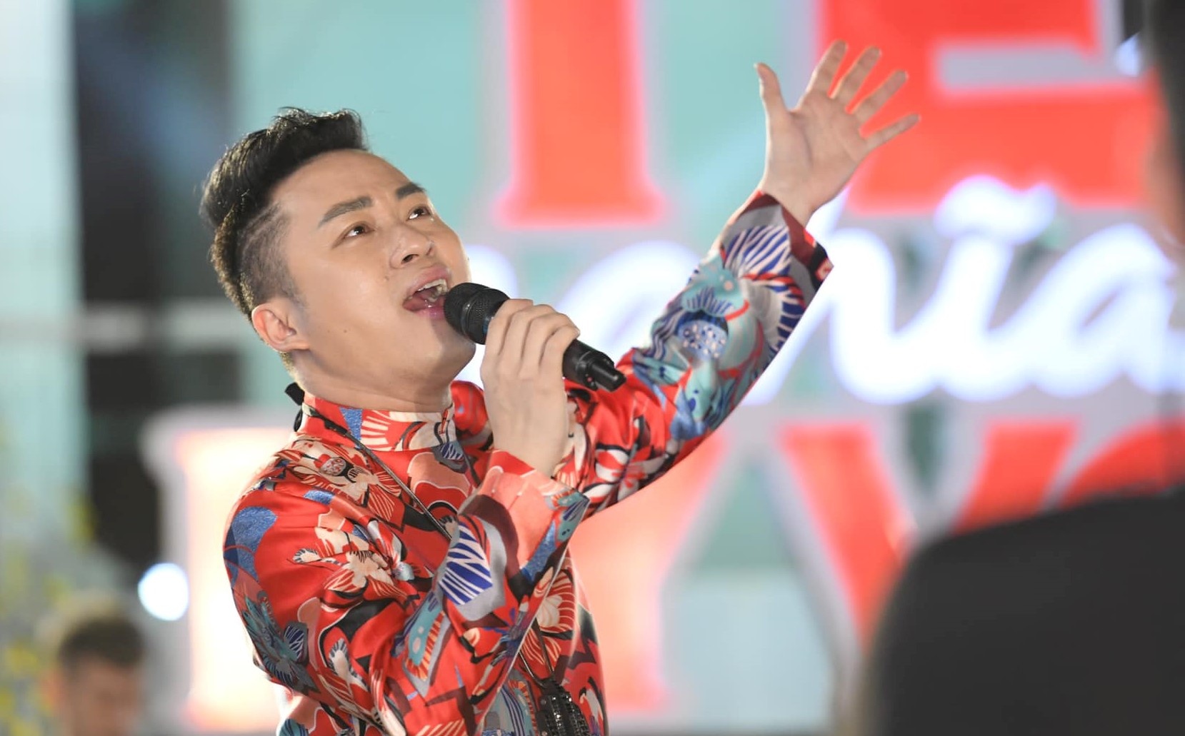 Tung Duong: 'Toi khong muon lam ton thuong ai nua sau vu Taylor Swift' hinh anh