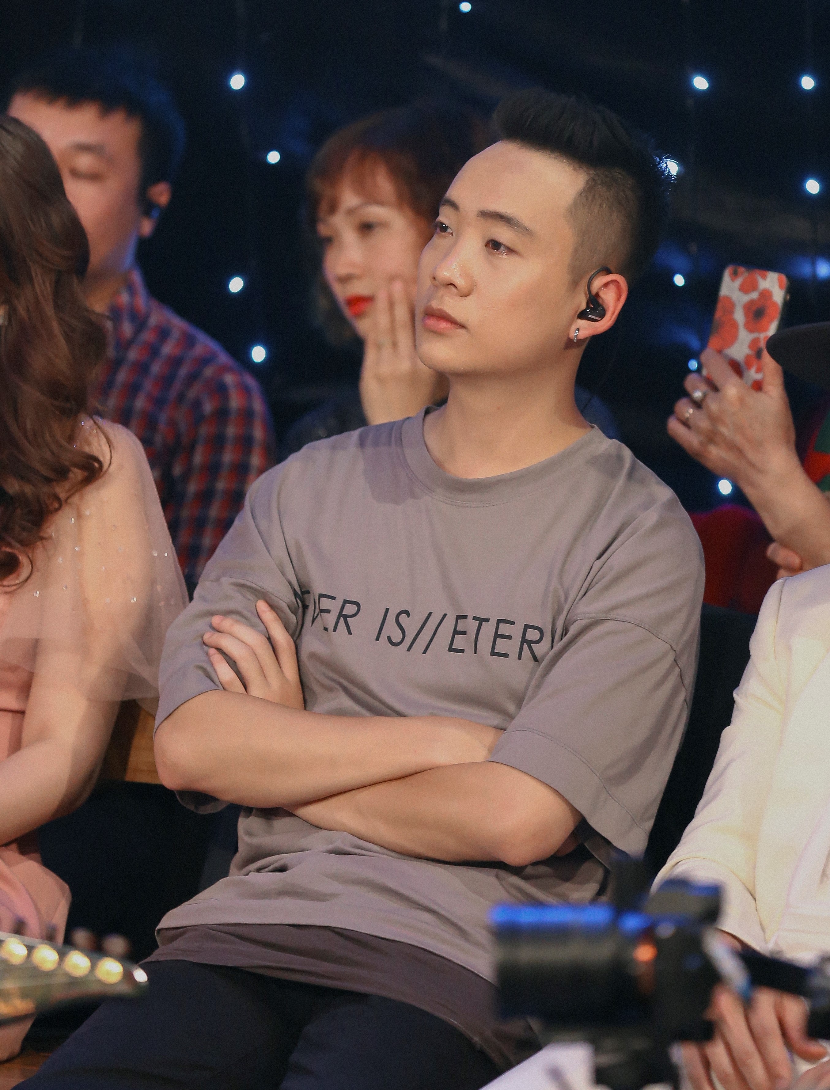 Soobin Hoang Son song khep kin anh 4