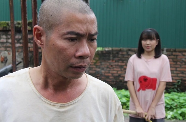 Khi Công Lý bỏ vai cô Đẩu ảnh 1 Khi Cong Ly bo vai co Dau anh 1