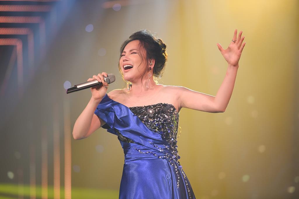 Lai Van Sam bi che anh anh 4