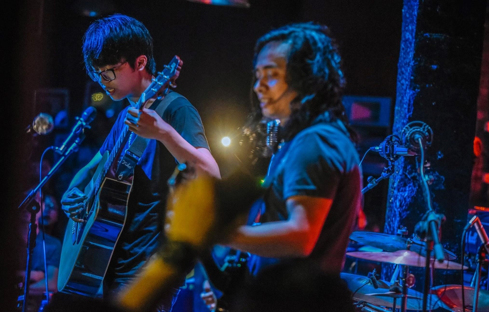 ban nhac Buc Tuong anh 5