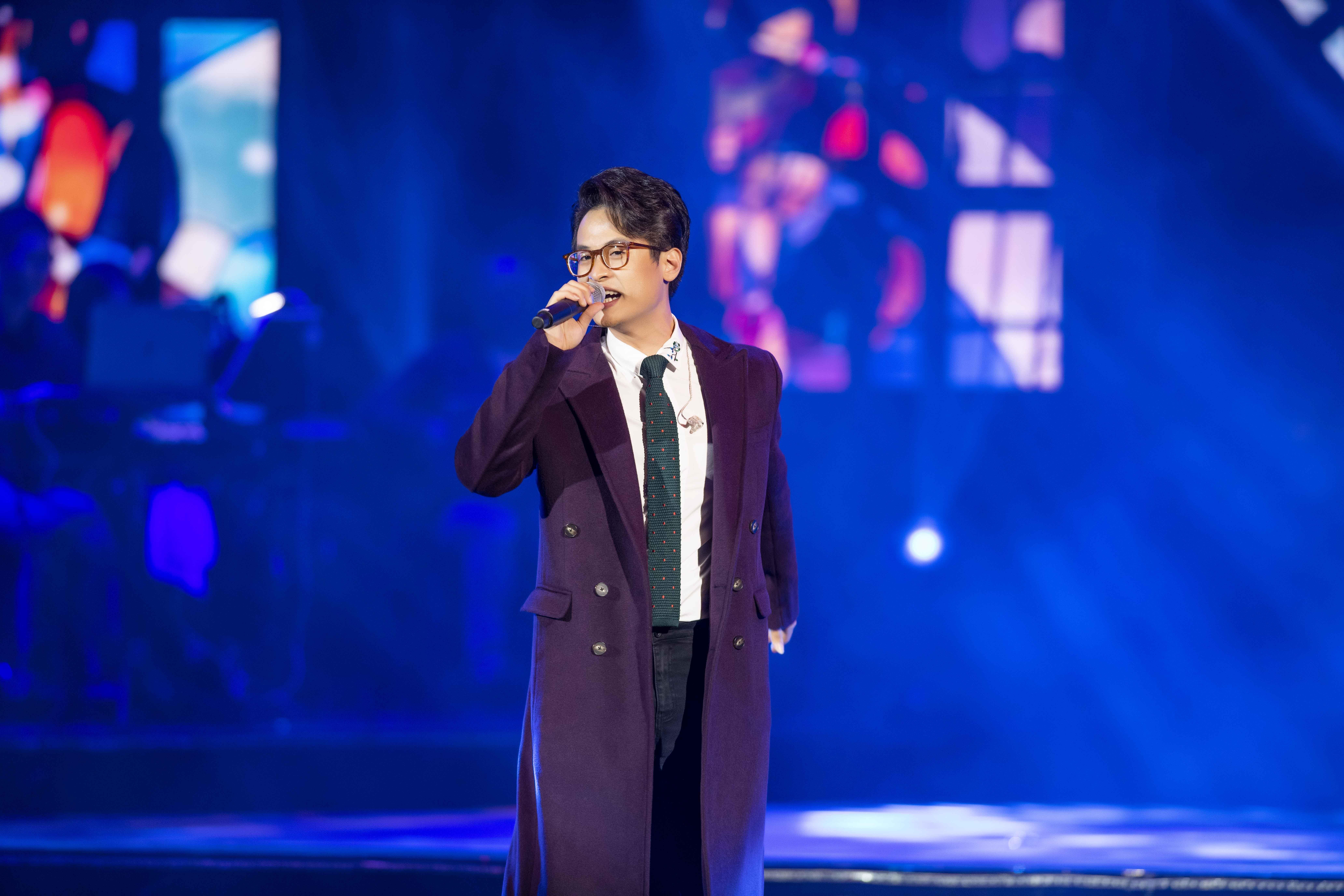 Hong Nhung tren san khau anh 4