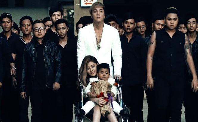 tran ngap giang ho,  bao luc anh 4