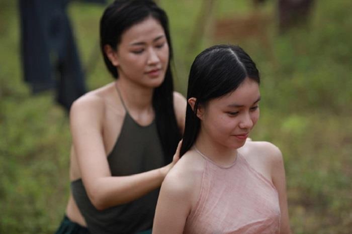 'Thieu gi dien vien, sao de co be 13 tuoi dong canh nong' hinh anh