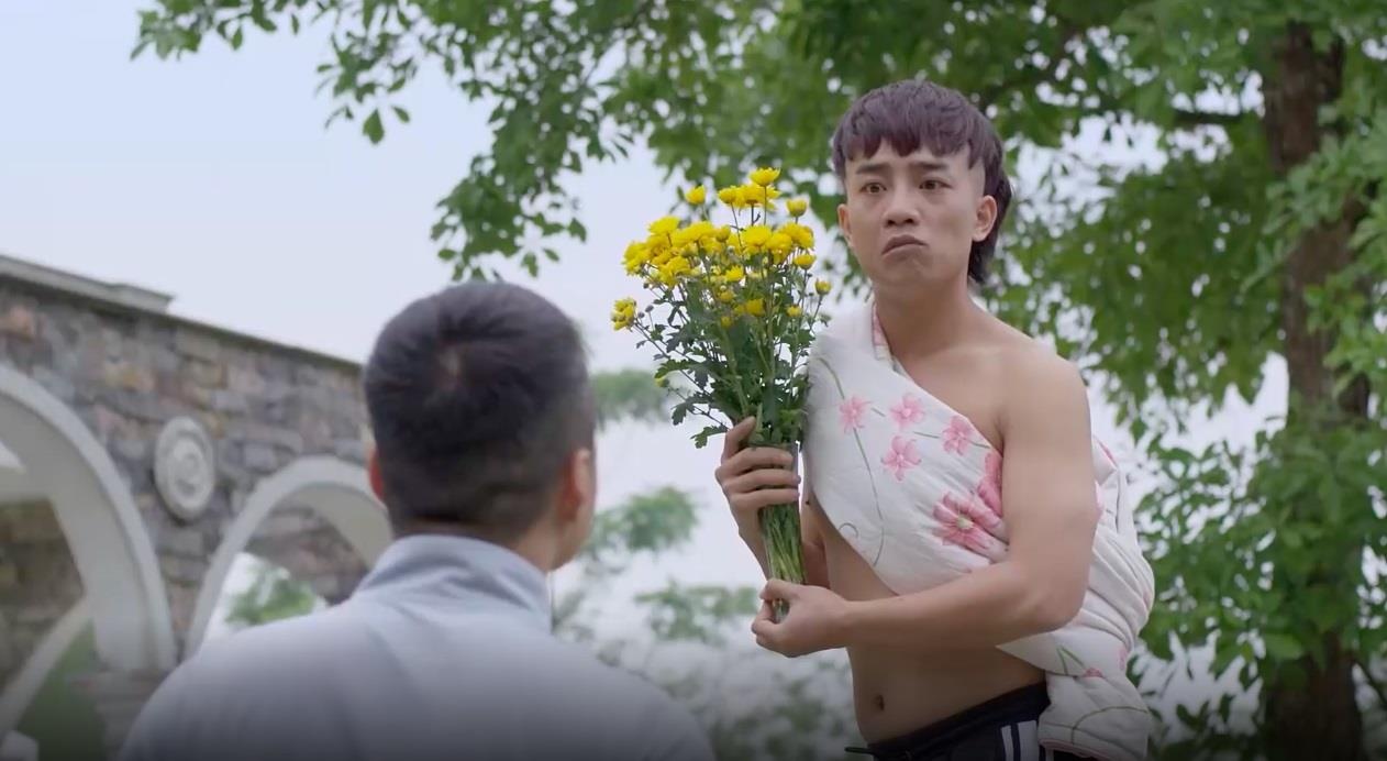 Nhan vat giong Kha Banh gay cuoi trong 'Me cung' hinh anh