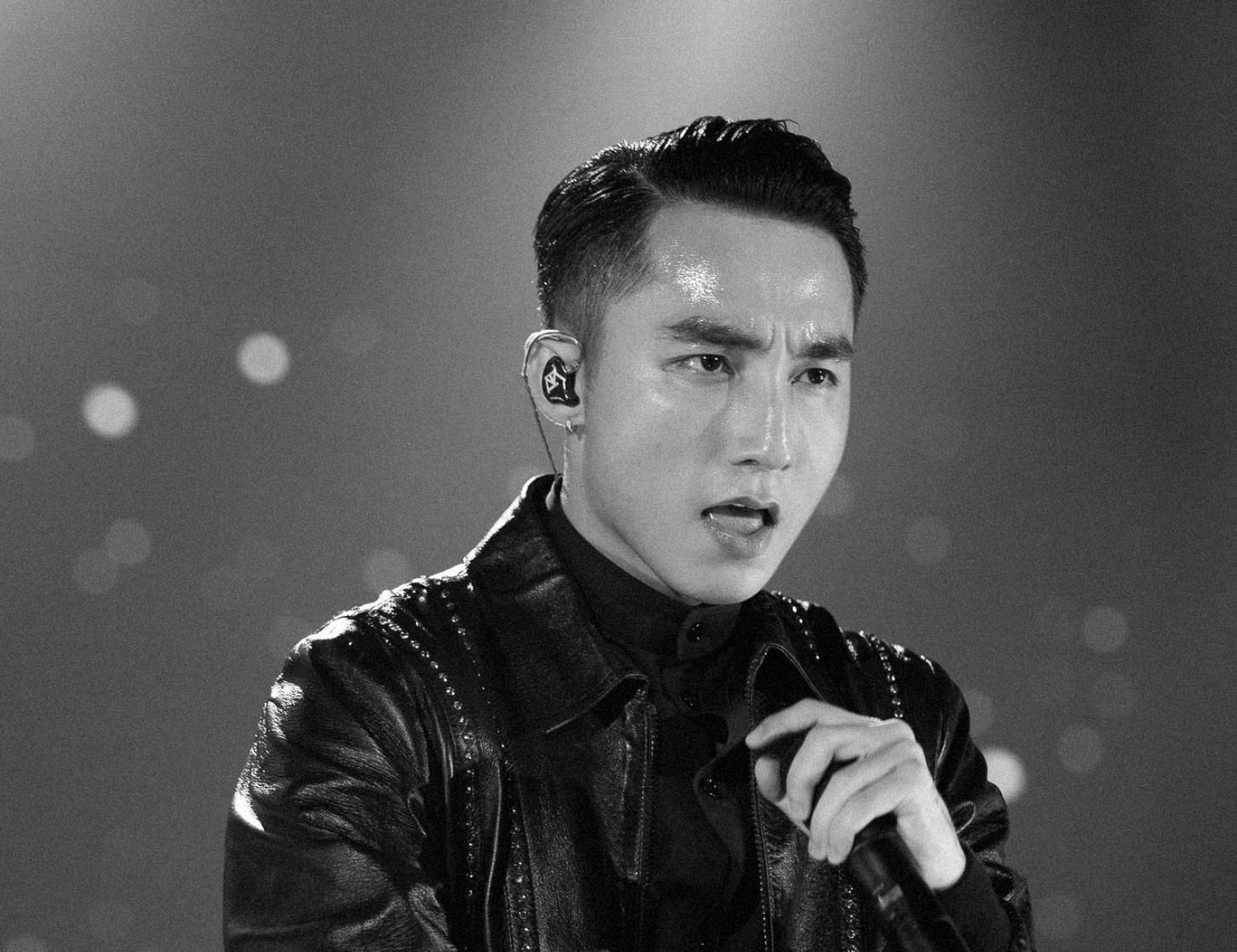 Sau mot thang, ‘Hay trao cho anh’ cua Son Tung M-TP dang o dau? hinh anh