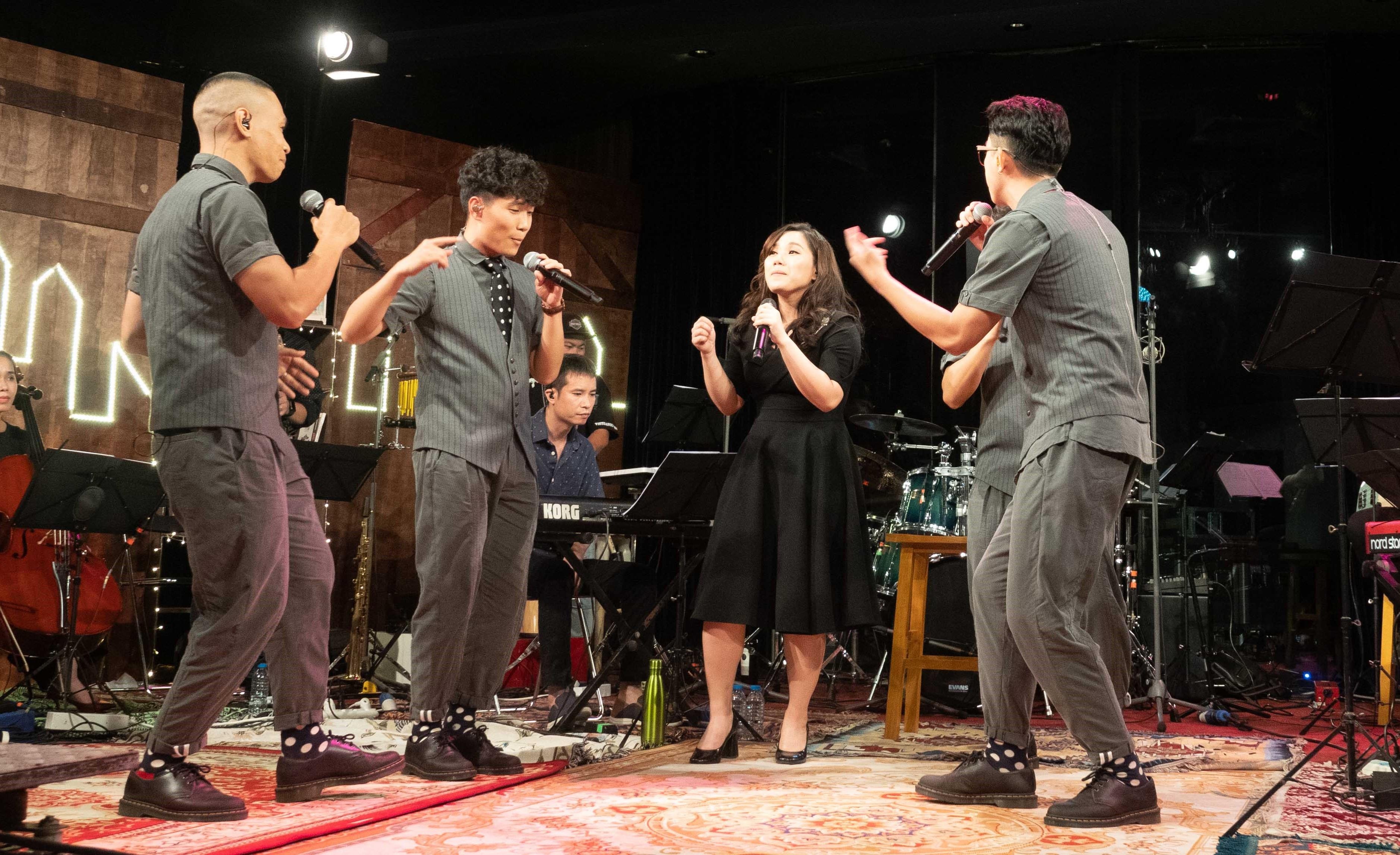 Thùy Chi hát nhạc Phan Mạnh Quỳnh ảnh 2 Thuy Chi hat nhac Phan Manh Quynh anh 2