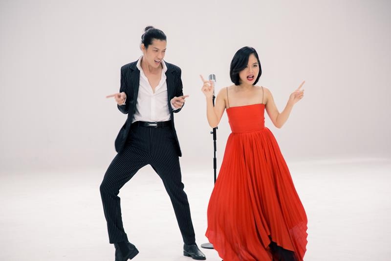 Hoang Quyen tai xuat sau sinh anh 1