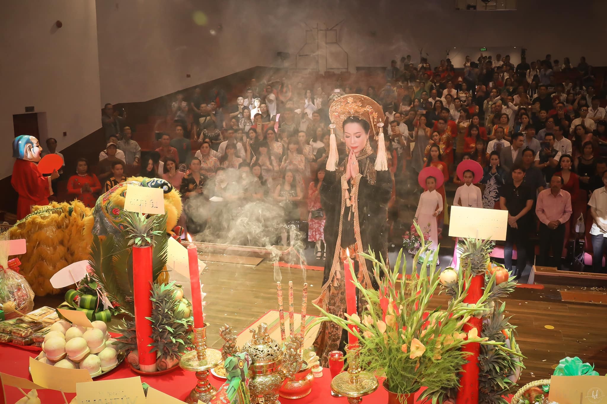 gio To nghe san khau anh 3