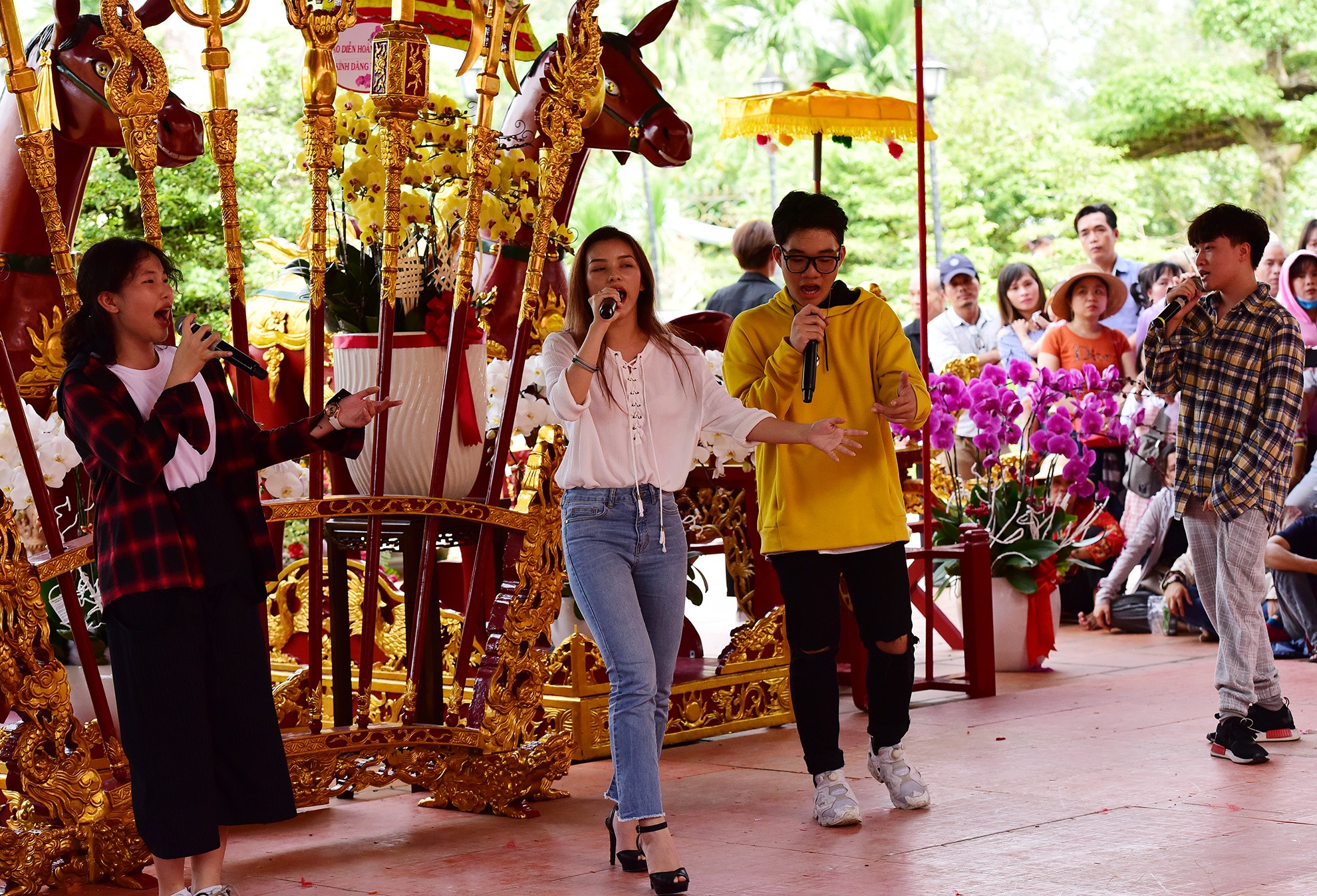 gio To nghe san khau anh 4