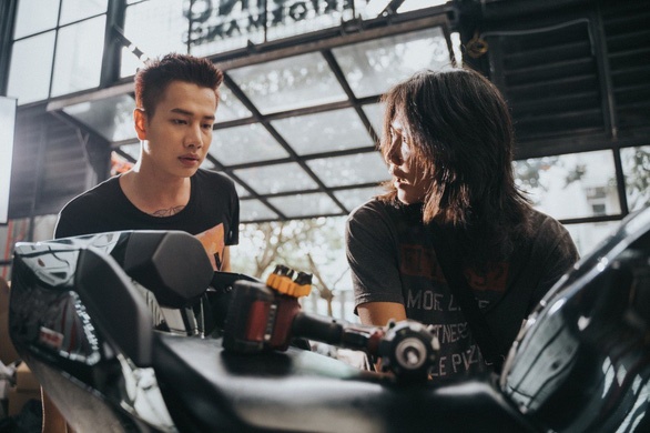 Lou Hoàng MV cũ kỹ ảnh 3 Lou Hoang MV cu ky anh 3