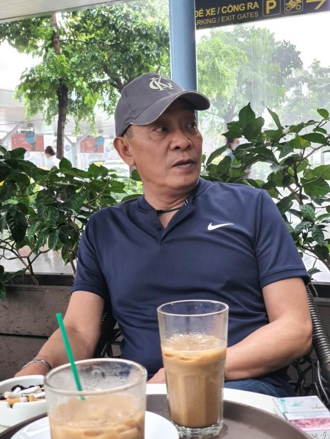 hinh anh doi thuong nha bao Lai Van Sam anh 4