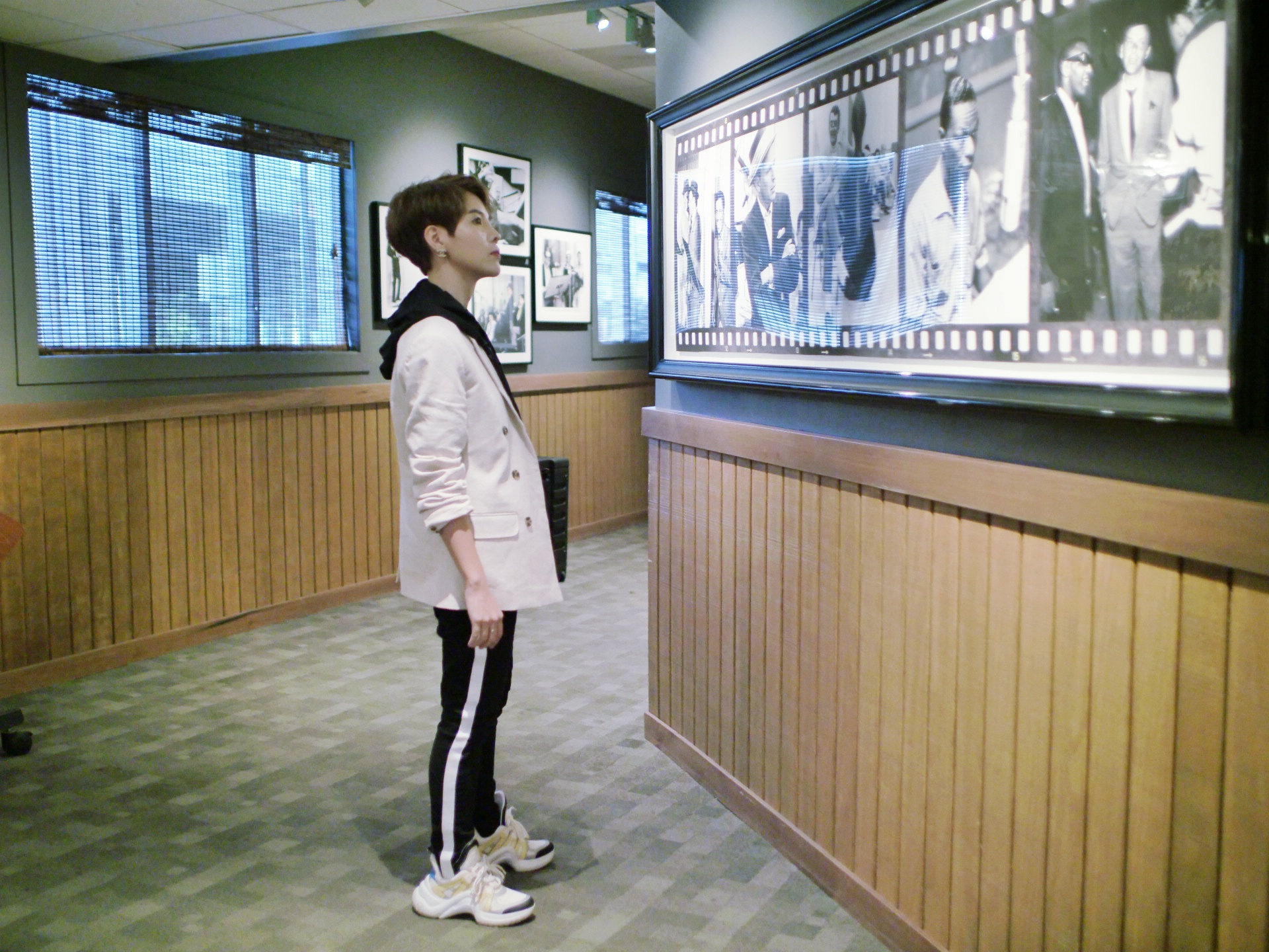 hau truong thu am cua Vu Cat Tuong anh 10