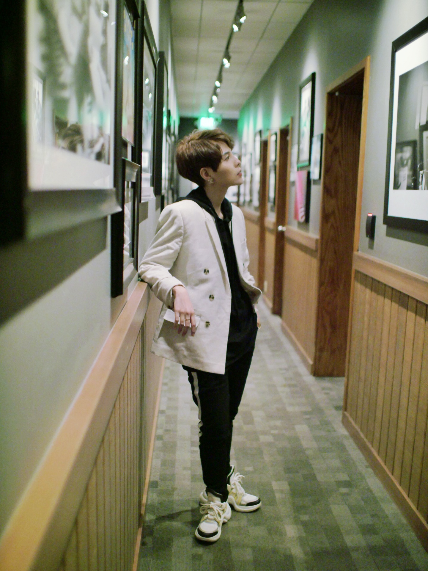 hau truong thu am cua Vu Cat Tuong anh 4