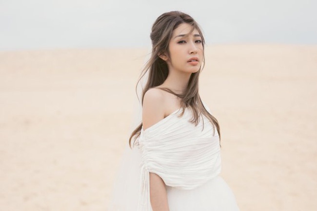 Khổng Tú Quỳnh hậu chia tay Ngô Kiến Huy ảnh 1 Khong Tu Quynh hau chia tay Ngo Kien Huy anh 1