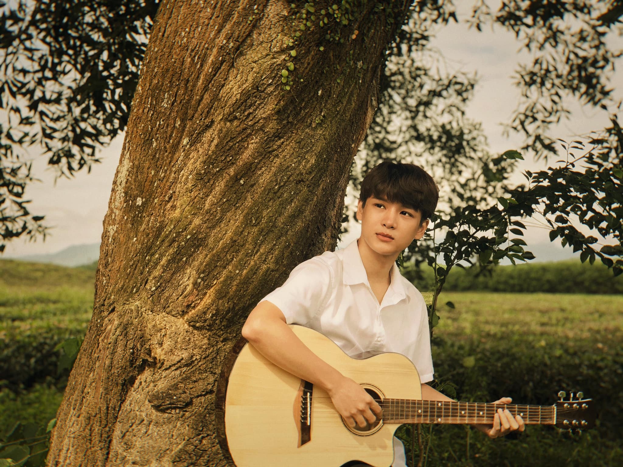 long tieng Ngan Mat biec anh 1