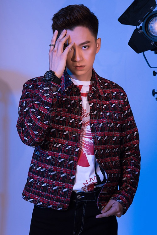 Ngo Kien Huy co con la ca si anh 3