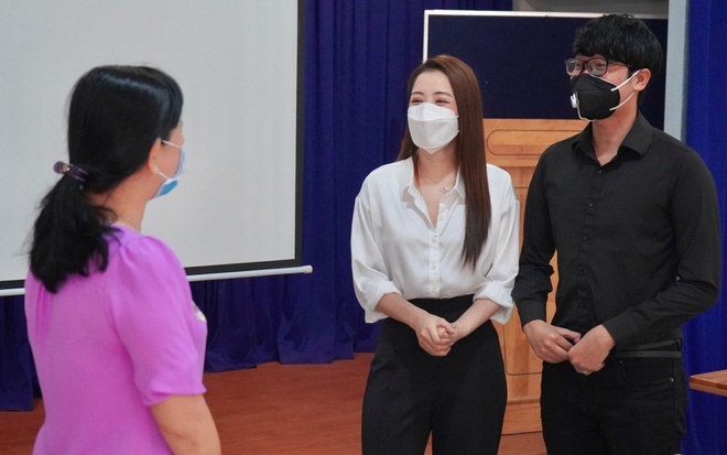 nghe si quyen gop phong dich anh 1