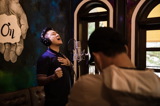 nghe si khong ban cat-xe khi quay MV anh 1