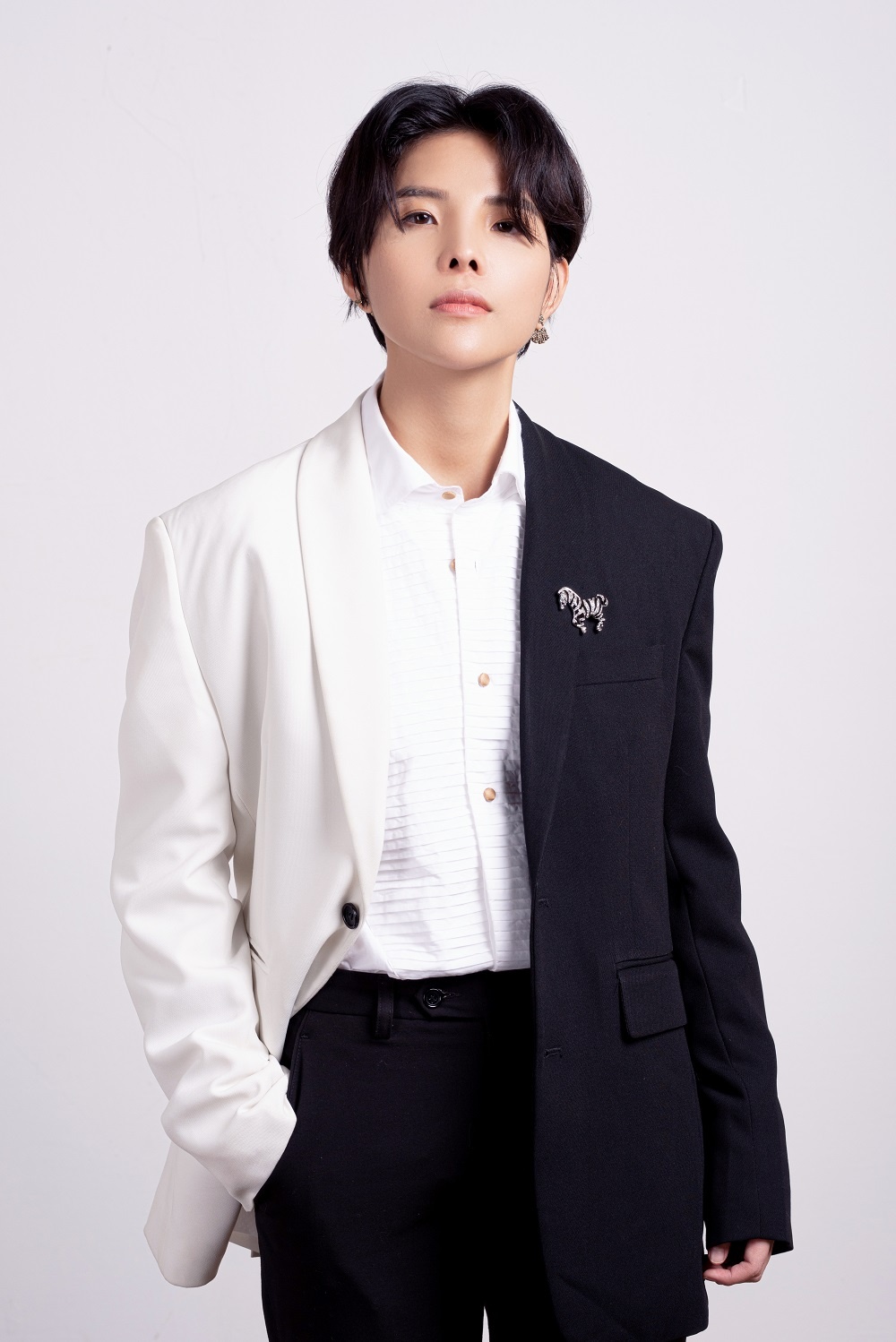 con nguoi moi la virus nguy hiem nhat anh 2