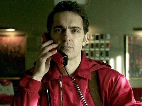 Nhung thu do nao la biet danh trong phim cuop nha bang Tay Ban Nha? hinh anh