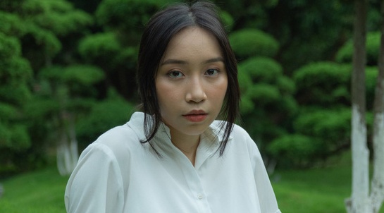 MV mot trieu dong cua con gai My Linh: Co xung danh 'con nha noi'? hinh anh