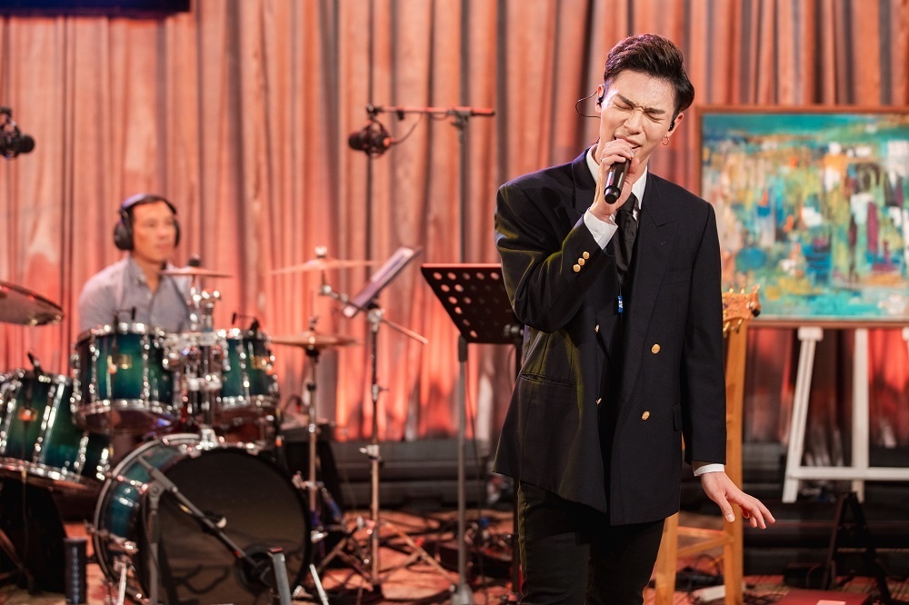 Hoa Minzy chung to hat live ra sao anh 1