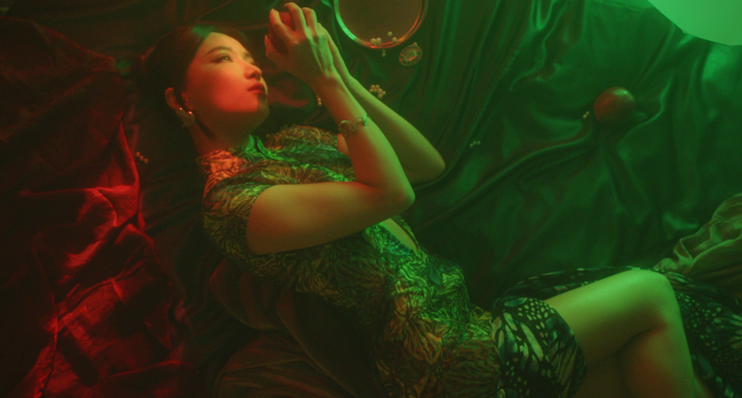 Bich Phuong ra MV nhieu canh nong anh 1