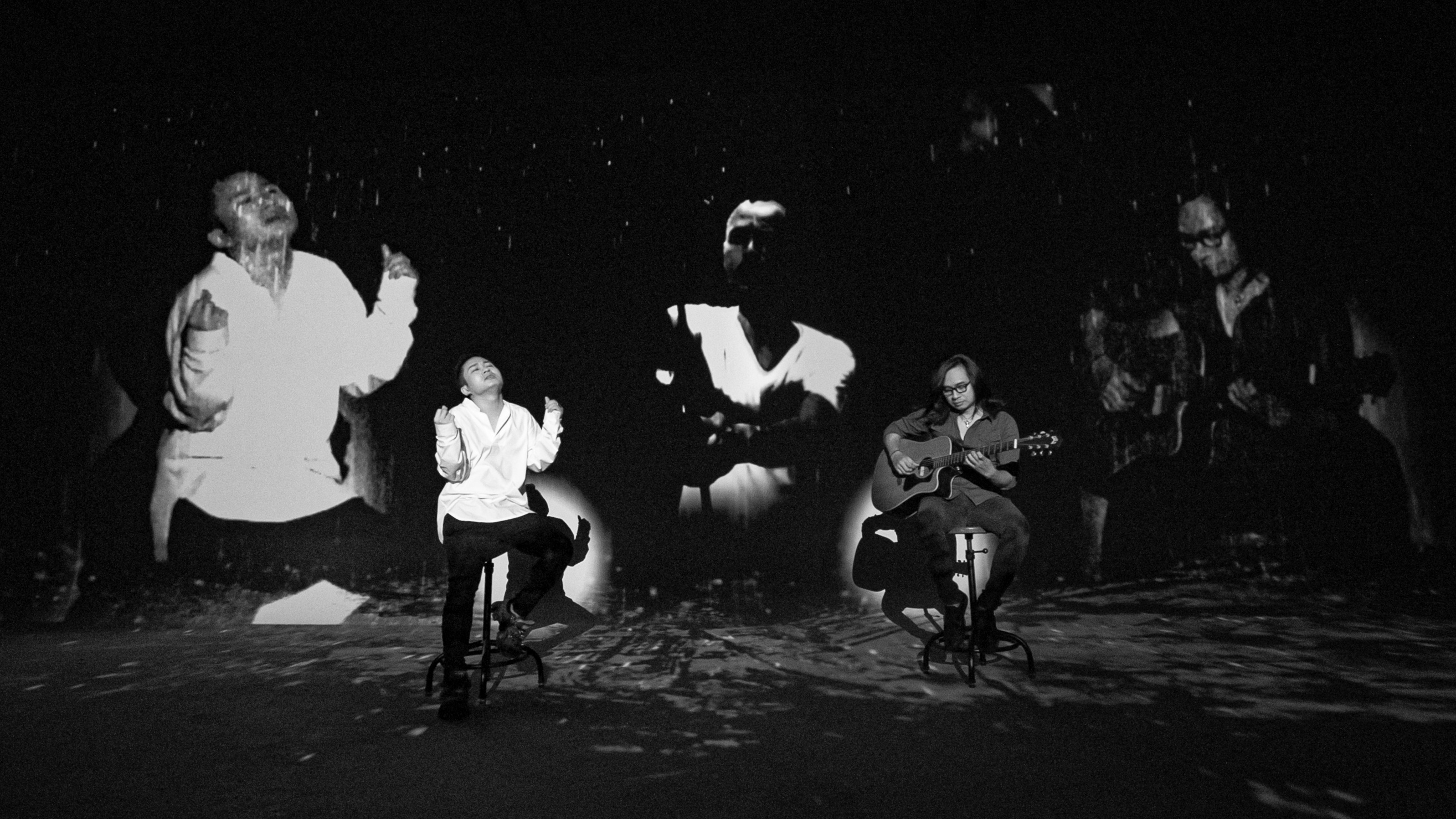 review Con mua thang 5 anh 3