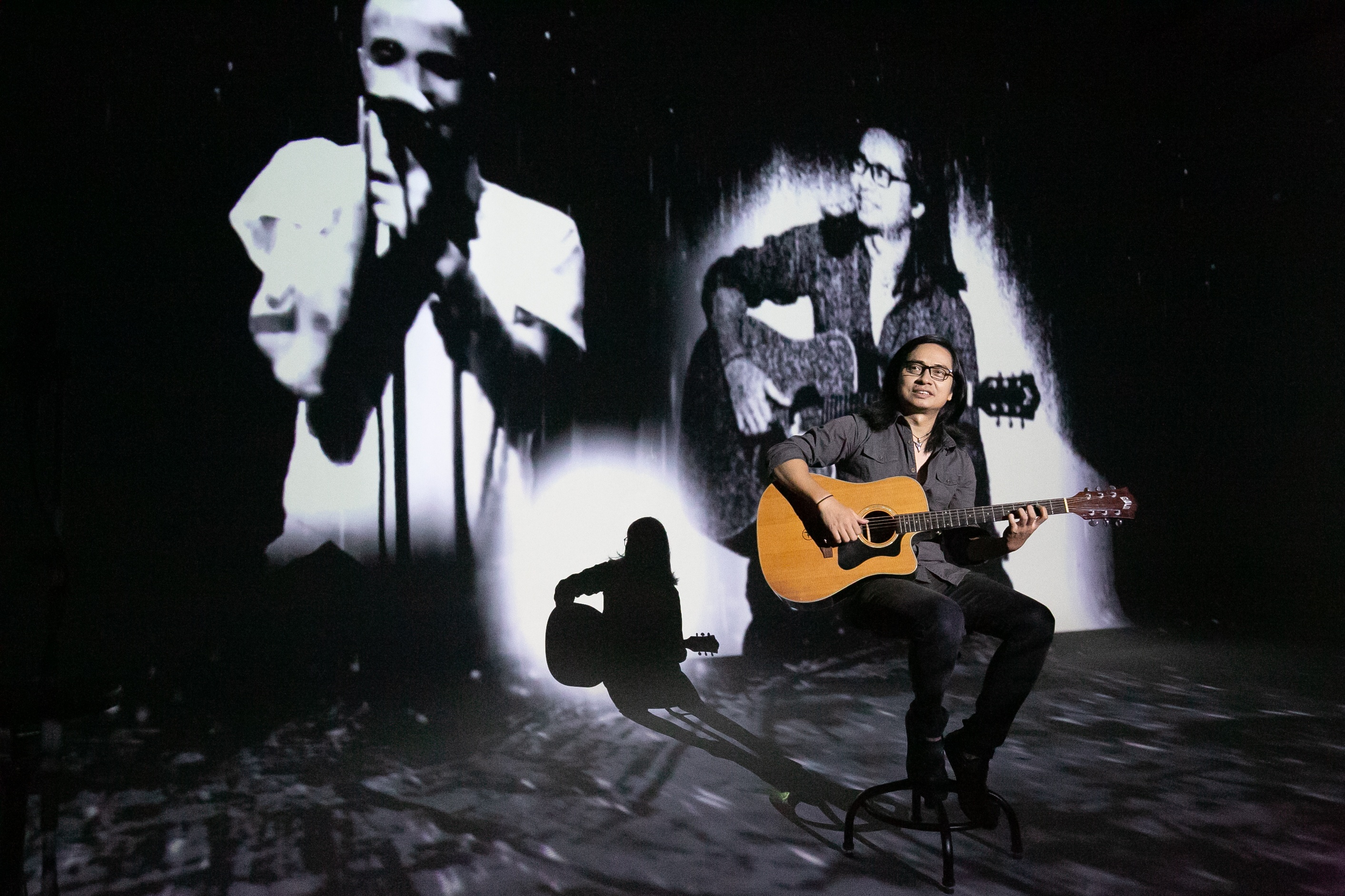 review Con mua thang 5 anh 2