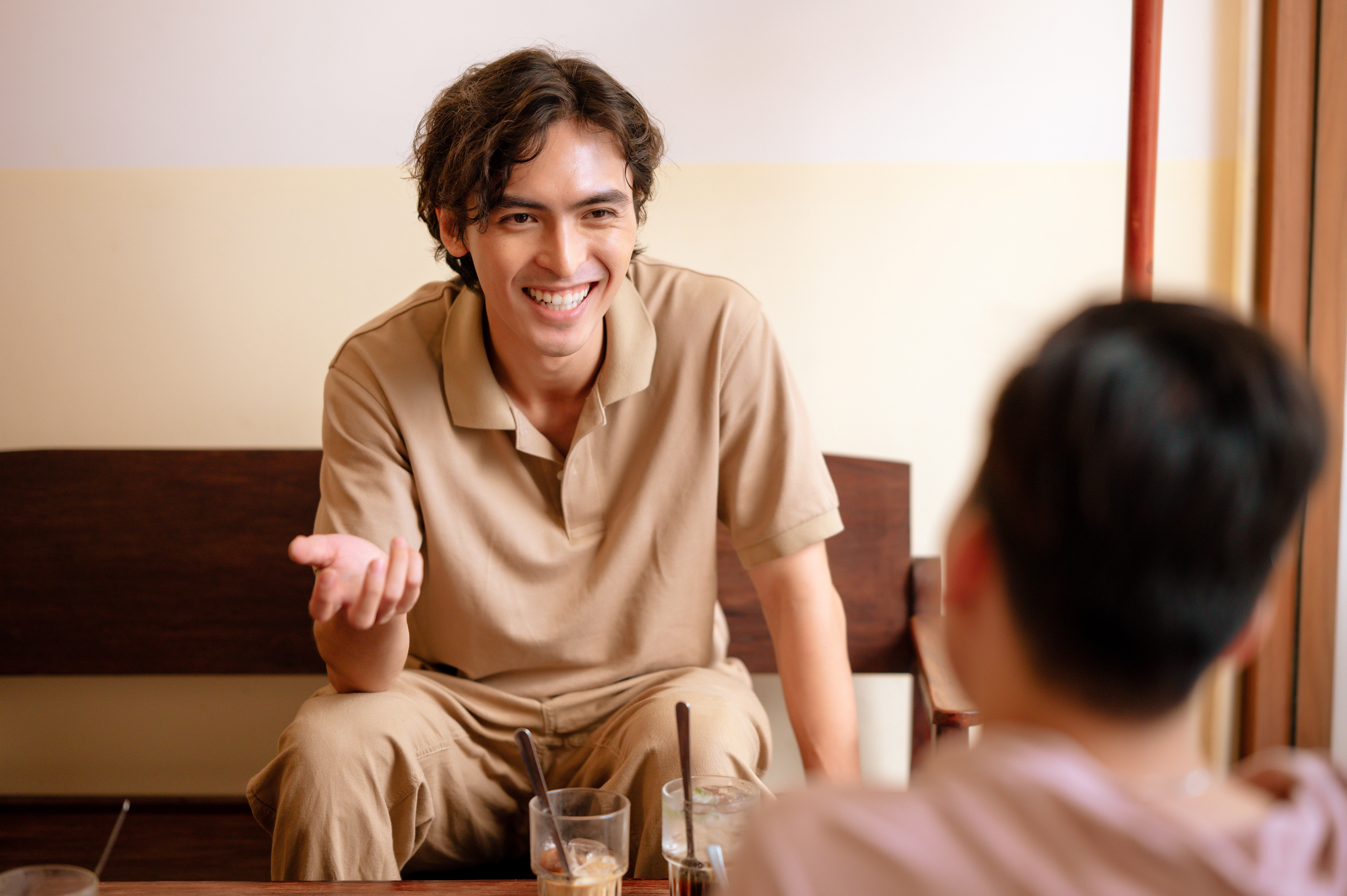 Cong Duong lam chu 3 ngoai ngu anh 4