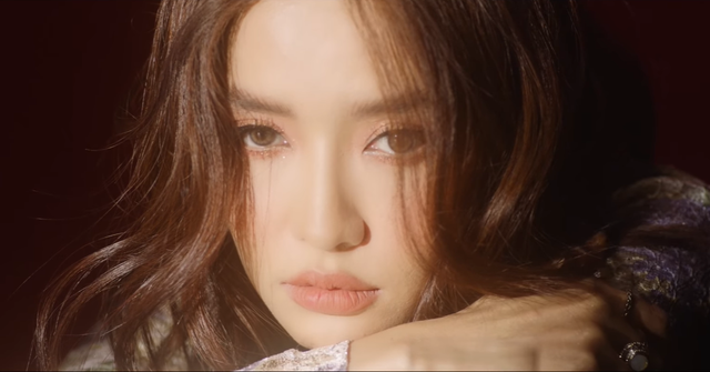 Loat MV tro lai cua Bich Phuong: Dau xuoi nhung... duoi khong lot hinh anh