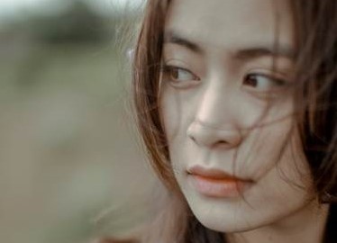 Hoang Thuy Linh tai xuat man anh sau 7 nam hinh anh