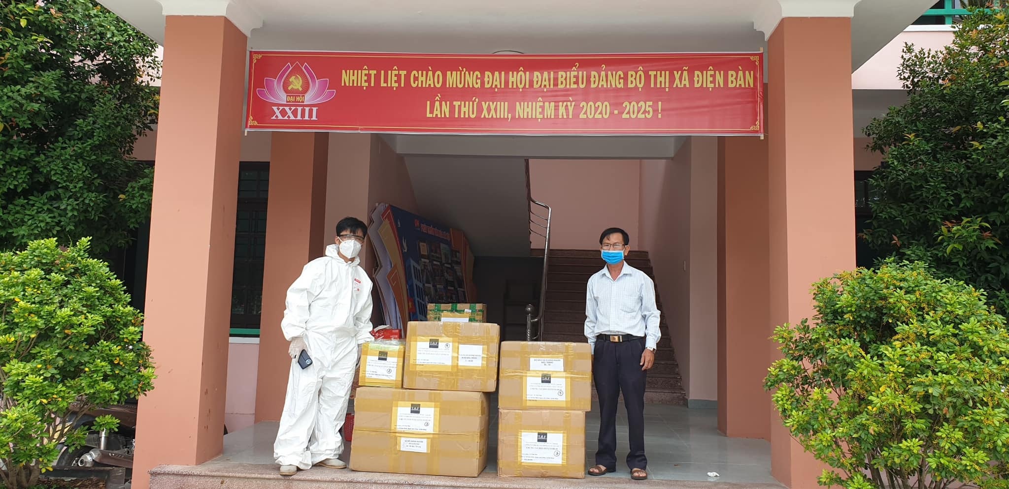 roi nuoc mat thay canh y bac si Da Nang anh 1