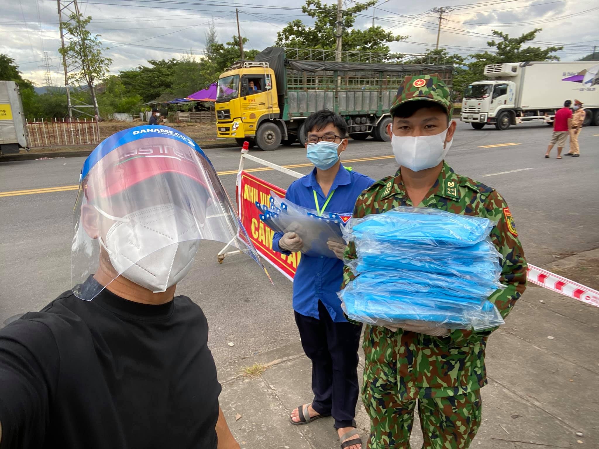 roi nuoc mat thay canh y bac si Da Nang anh 4