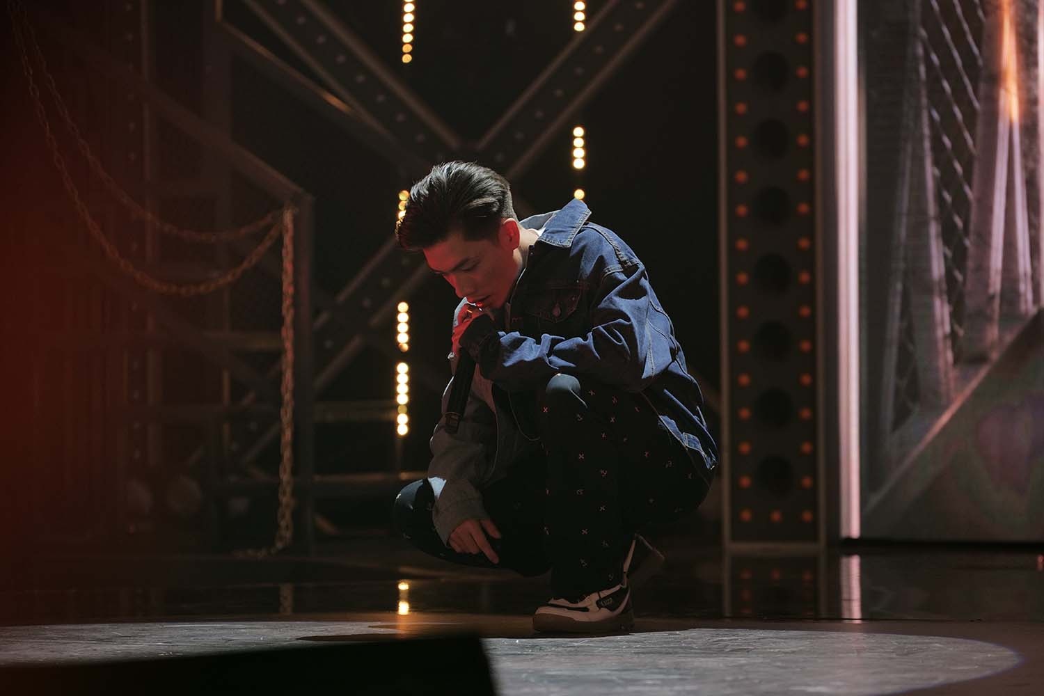 Tran Thanh va Rhymastic thi pham anh 3