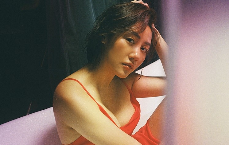 Van Mai Huong mao hiem voi ‘Dot’ hinh anh