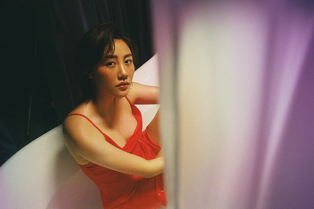 review Dot cua Van Mai Huong anh 1