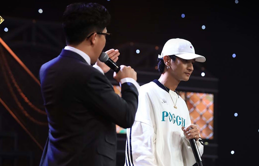 Giam khao Rap Viet lien tiep bat dong anh 3