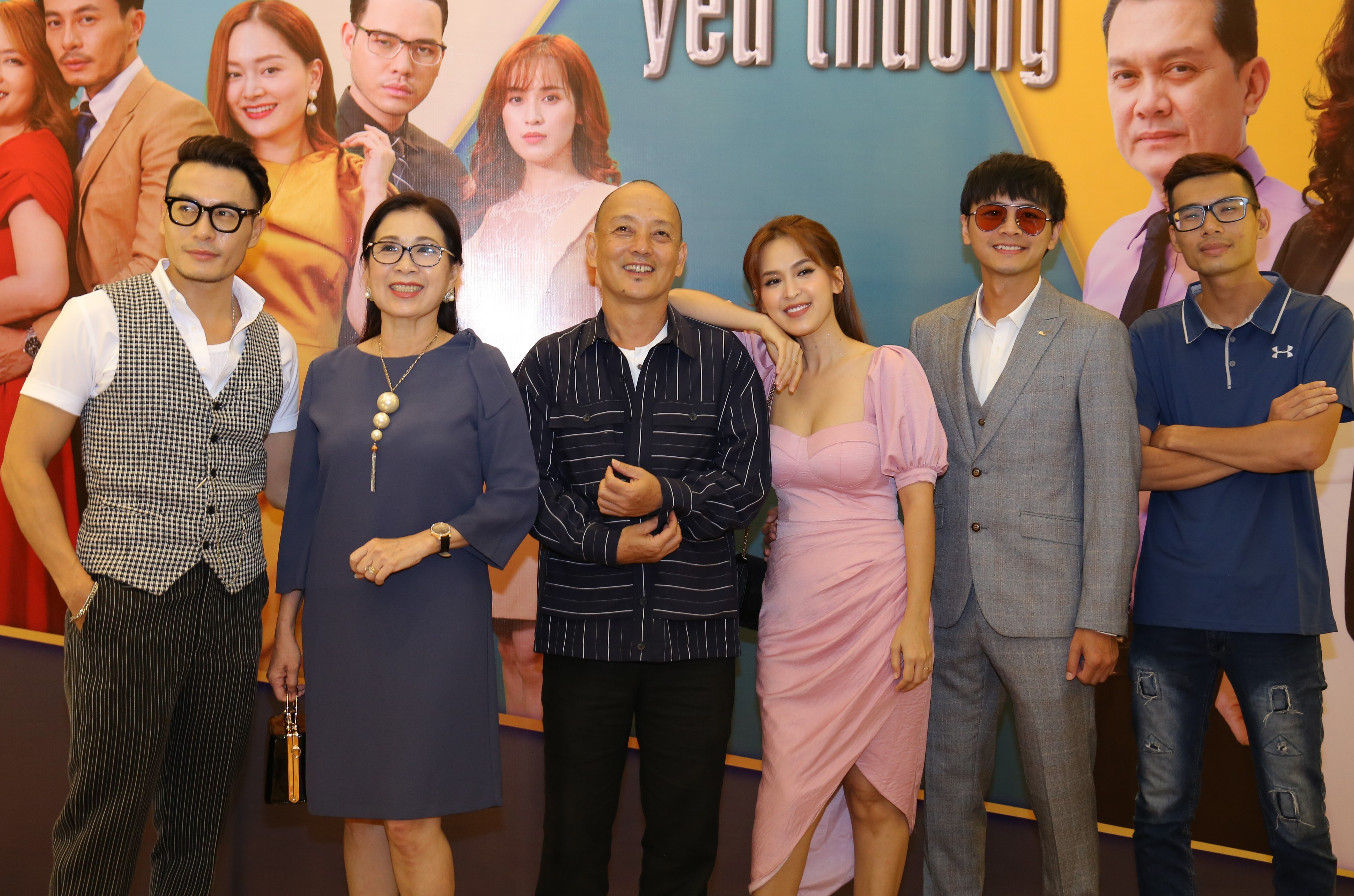 Hong Dao dau tu 20.000 USD cho vai dien anh 3