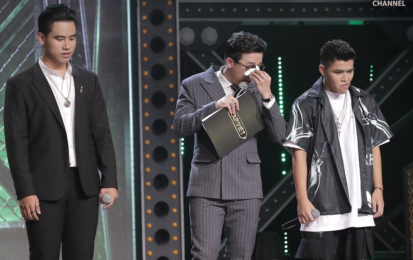 Cuoc dau khong khoan nhuong cua doi Karik anh 2