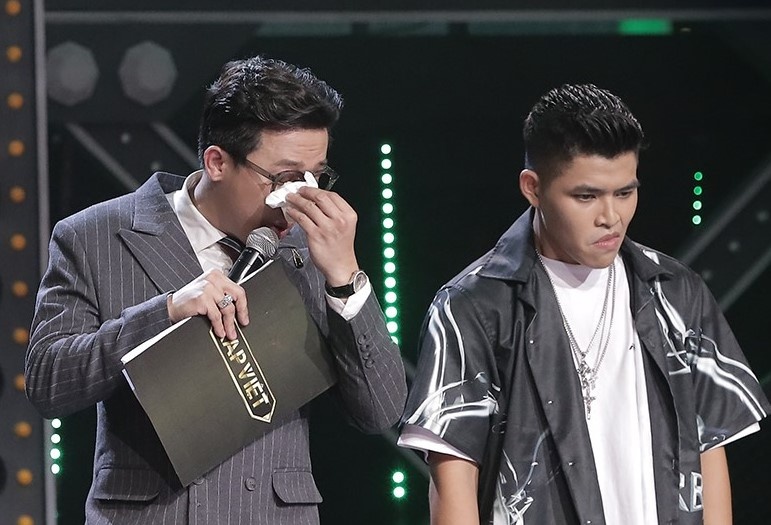 Tran Thanh, Karik khoc o Rap Viet hinh anh