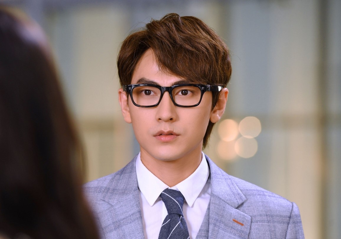 Isaac thieu gi anh 1