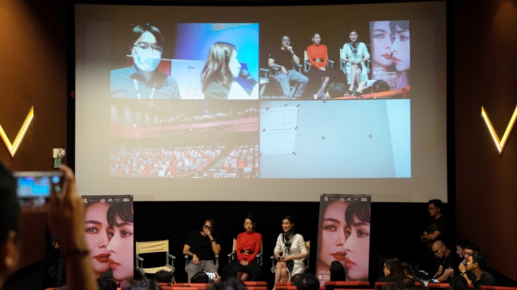 Chi Pu chia se o LHP Busan anh 1