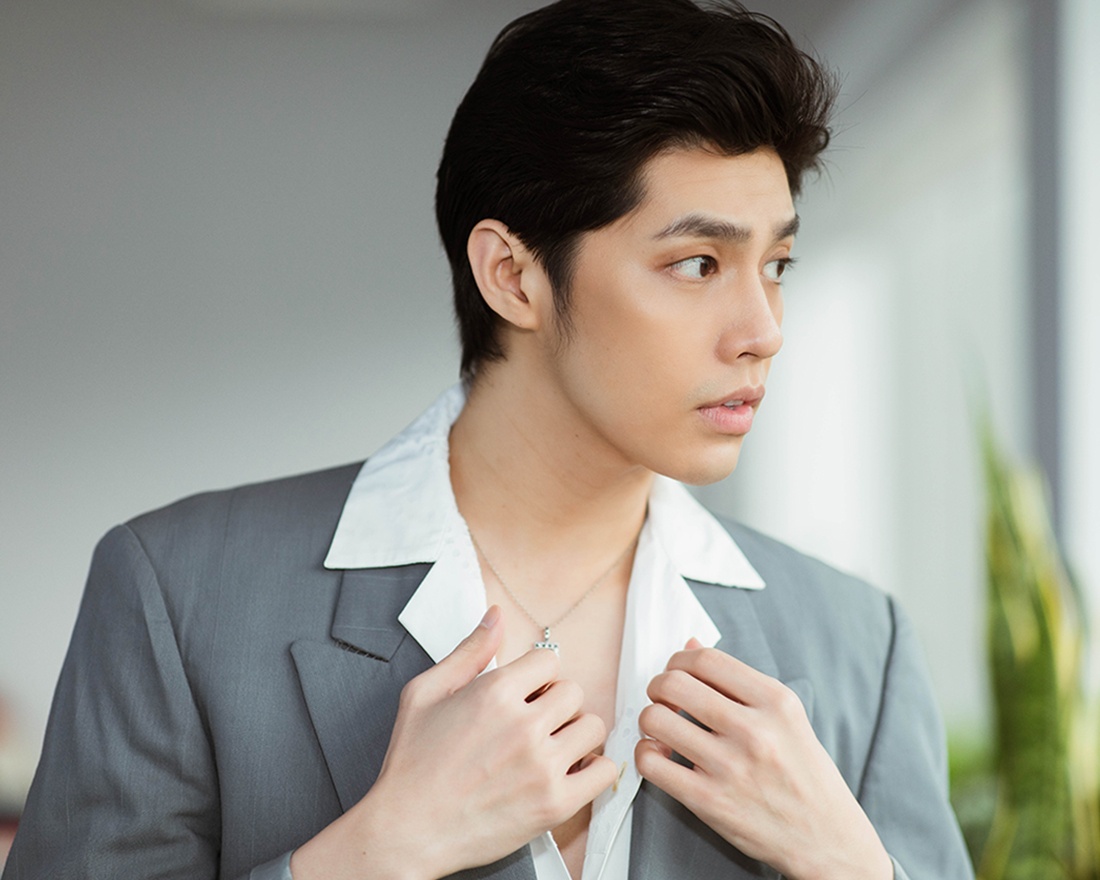 Noo Phuoc Thinh mat rat nhieu trong 10 nam anh 2