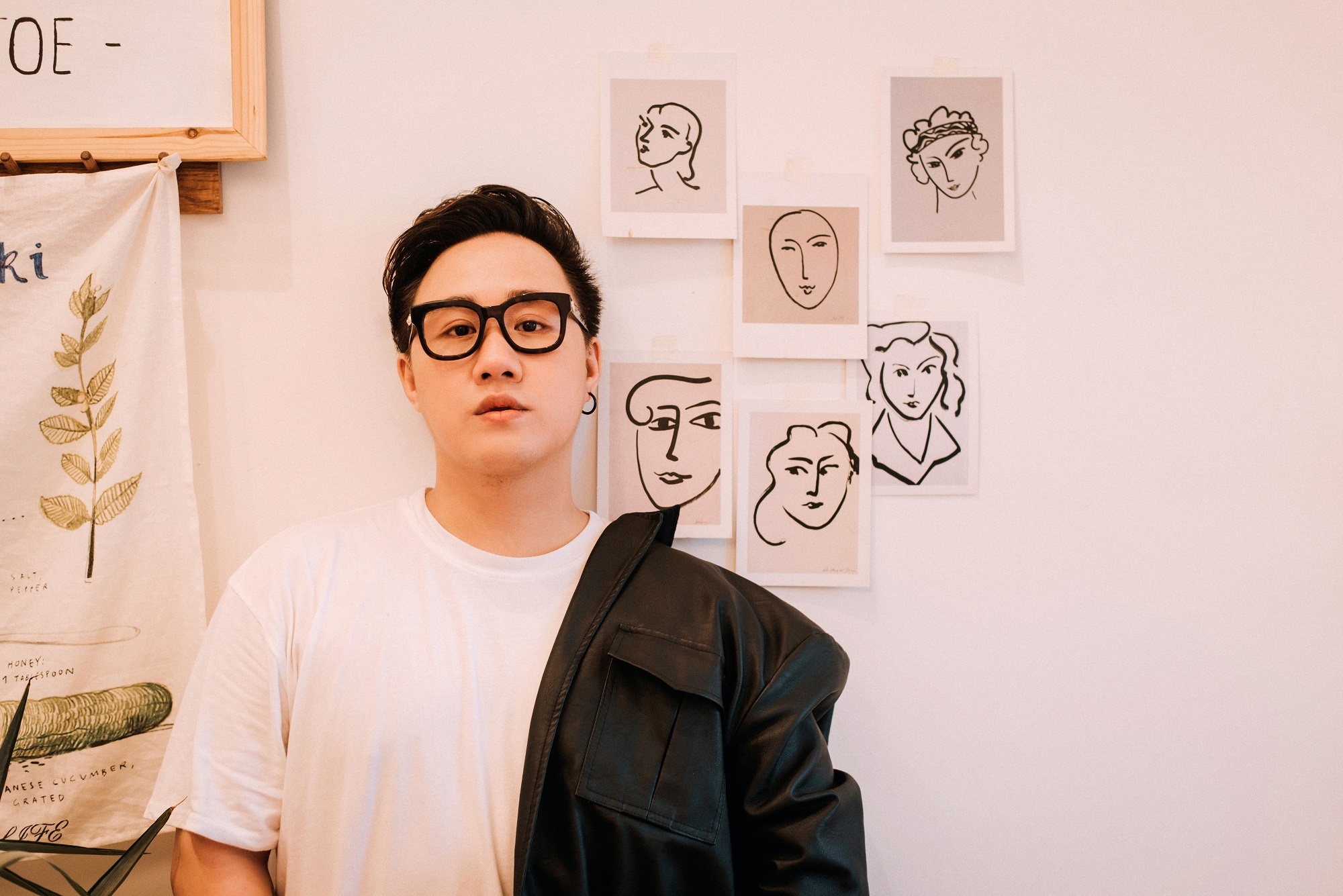 Gioi ca si noi gi ve su thong tri cua rapper Viet anh 2